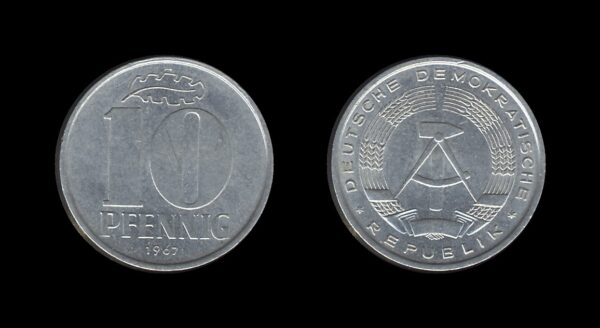 Germany Njemačka DDR 10 Pfennig 1967